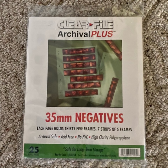 Clear File Archival Plus 35mm Negatives Package of 25 Side Loading Pages - Picture 1 of 2